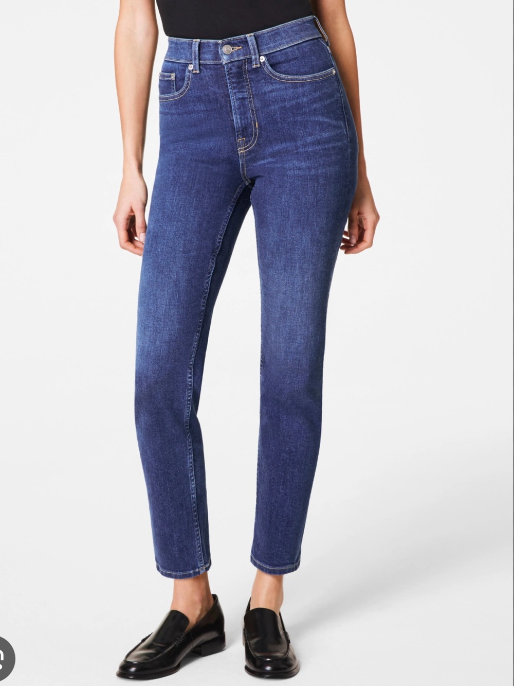 SPANXsculpt  ReDefine
Slim Straight Jeans